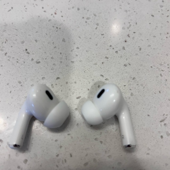 Apple AirPods Pro with White Charging Case - Picture 2 of 5